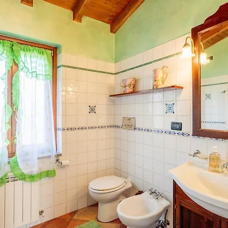 Sea View - Private Pool Overlooking The Sea * Leivi