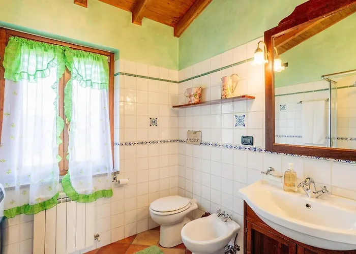 Sea View - Private Pool Overlooking The Sea * Leivi
