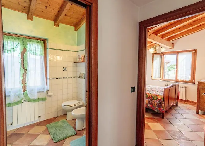 Sea View - Private Pool Overlooking The Sea Leivi